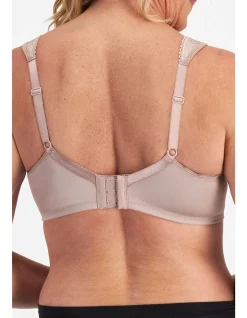 18 Hour Ultimate Lift & Support Bra