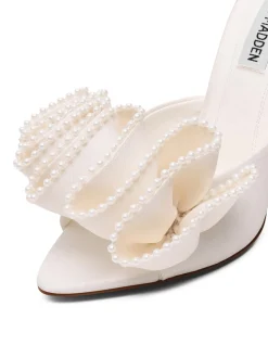 AFFINITY HEELS
