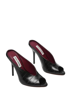 AGAZE HEELS