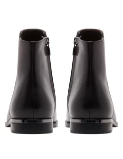 ALLARA ANKLE BOOT