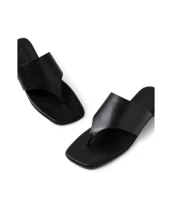 AMII Wide Strap Leather Thong Sandals