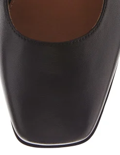 ANDREA FLAT