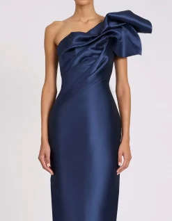 ASHTON GOWN