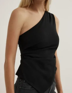 Asymmetric Structured Top