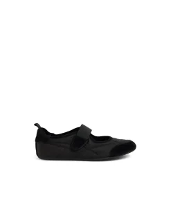 Battu Quilted Strap Ballet Flats