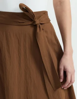 BELTED SOFT SKIRT