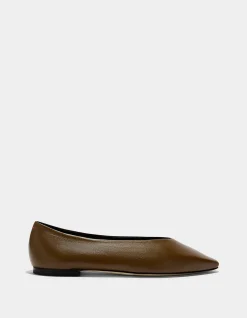 BETTY NAPPA LEATHER TOBACCO FLAT