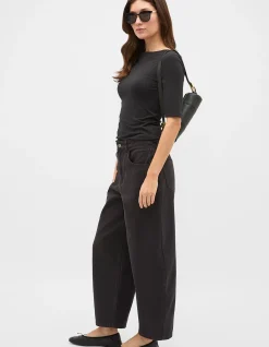 BOAT NECK HALF SLEEVE TOP