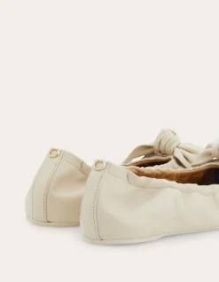 BOW EMBELLISHED BALLET FLAT