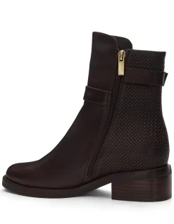 CAPE ANKLE BOOT