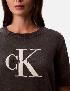 Chunky Graphic Logo Cropped Knit Top