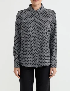 CONCEALED PLACKET SHIRT