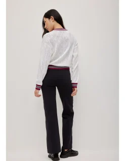Contrast Logo Knit Crew