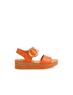 Cubbie New Buckled Platform Leather Sandals