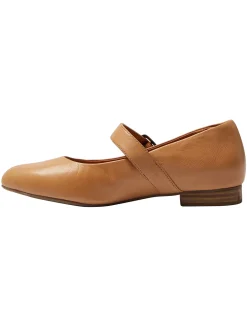 DANIELLE FLAT