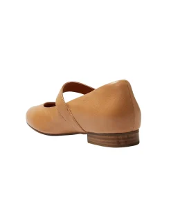 DANIELLE FLAT