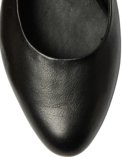 DANIELLE FLAT