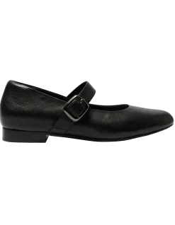 DANIELLE FLAT