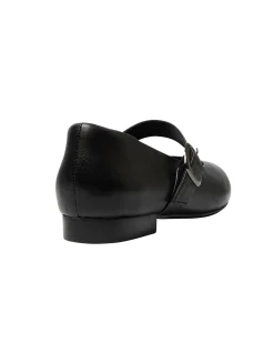 DANIELLE FLAT