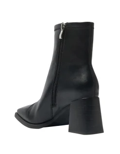DEMAND ANKLE BOOT