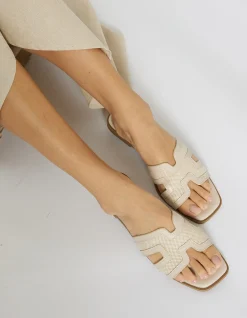DION SANDAL