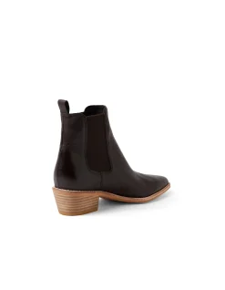 Diskel Pointed Toe Leather Chelsea Boots