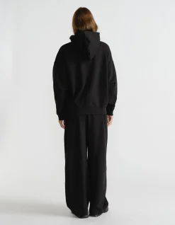 D-LUXE ESSENTIAL HOODIE