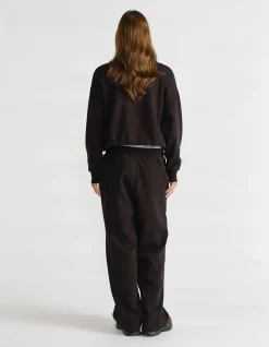 D-LUXE LOGO CROP SWEAT