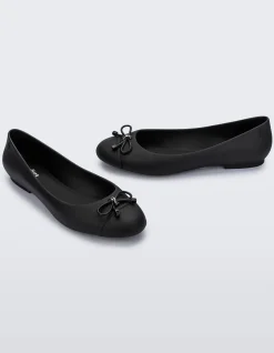 DOLL V