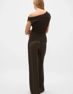 DRAPE SHOULDER KNIT