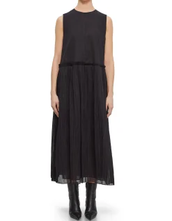 Elegant Pleated Midi Dress Black