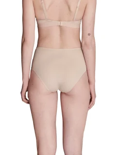 Essentiel Control Brief