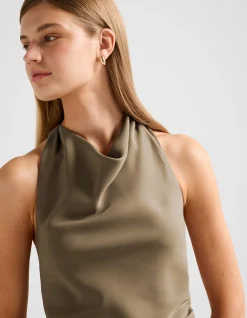 EVELYN HALTER NECK BACKLESS TOP