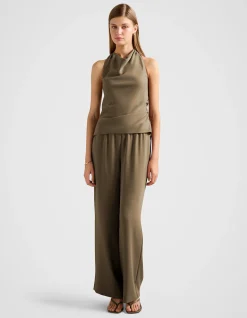 EVELYN HALTER NECK BACKLESS TOP