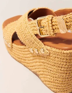 Finiganerafi Sandals