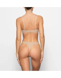 FITS EVERYBODY PUSH UP DEMI BRA