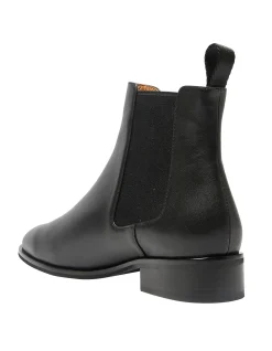 FITZROY ANKLE BOOT