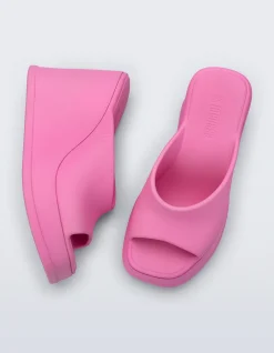 FREE SLIP