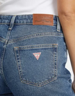 G06 Mom High Rise Relaxed Straight Jeans