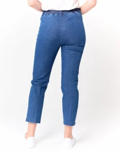 Heritage Slim Leg Stretch Short Jean