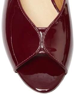 HILDA HEEL