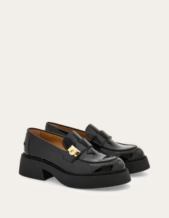 HUG BUCKLE CHUNKY LOAFER