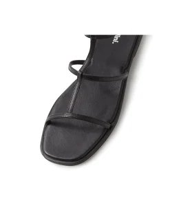 JAYLEN MO Strappy Leather Flat Sandals