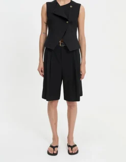 Junia Vest