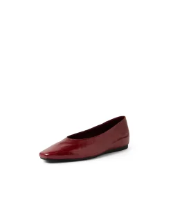 Kapit Mi Patent Leather Square Toe Flats