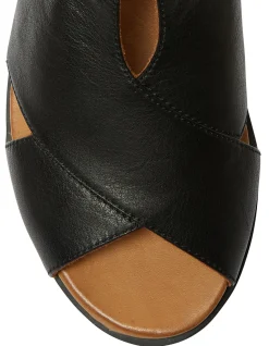 LAGUNA FLAT SANDAL