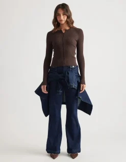 LANA SCALLOP BUTTON TOP
