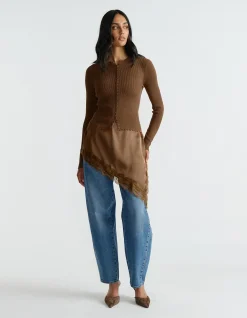 LANA SCALLOP BUTTON TOP