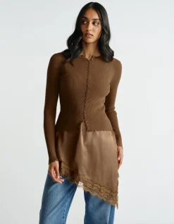 LANA SCALLOP BUTTON TOP