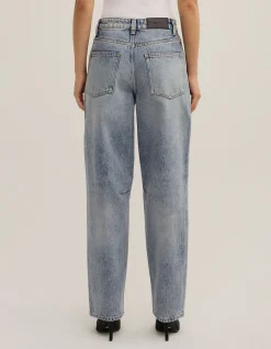 Lara Worthington Pocket Detail Barrel Jeans